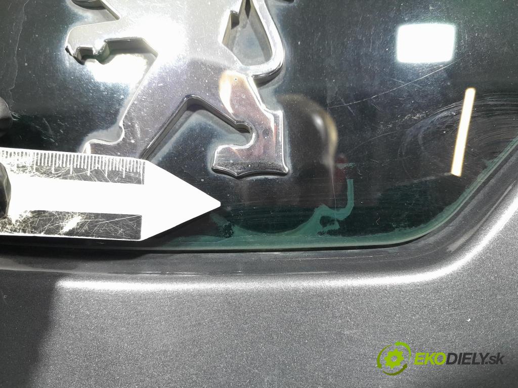 Peugeot 5008 2010 zadna dveře kufra: kufra: