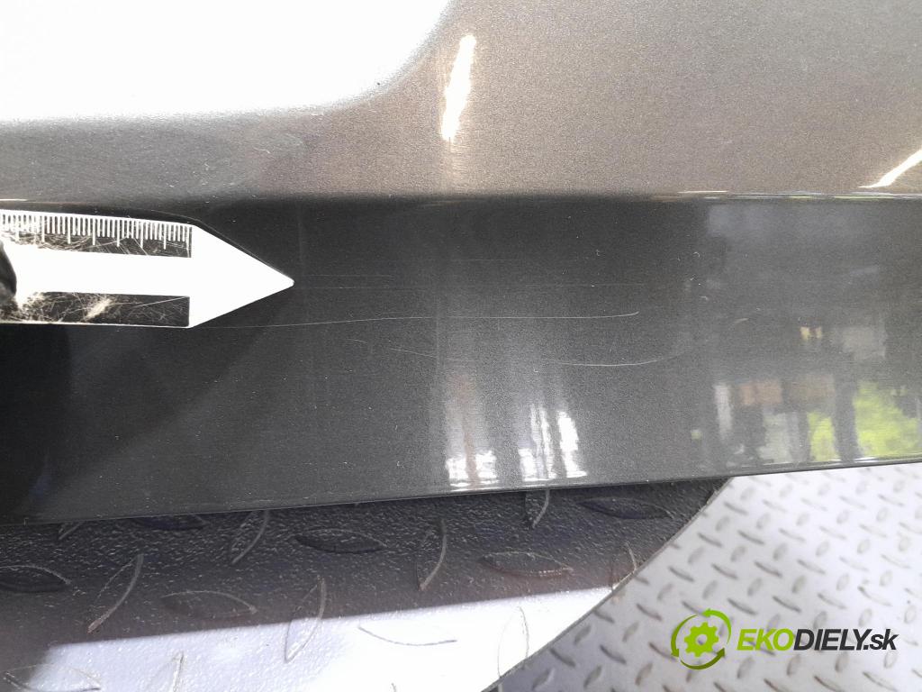 Peugeot 5008 2010 zadna dveře kufra: kufra: