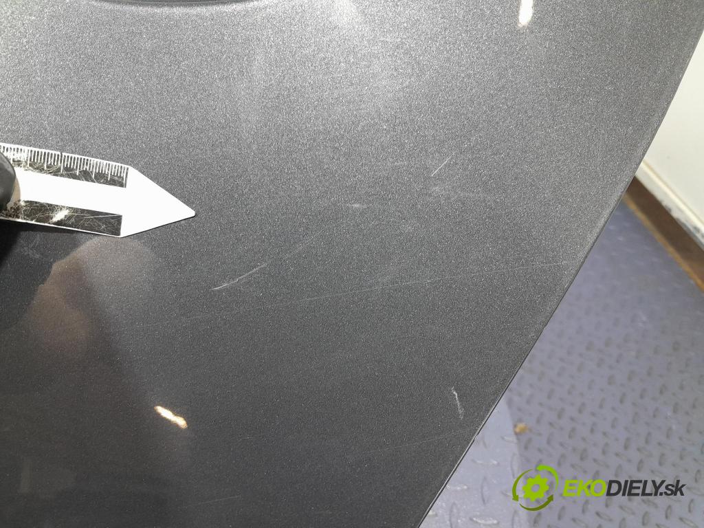 Peugeot 5008 2010 dvere zad Vľavo:
