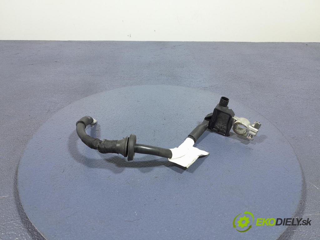 Audi Q7 2008 instalace Elektrický: 8K0915181D