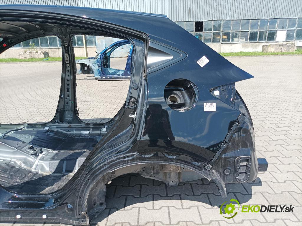 Honda Hr-v 2020 blatnik Zad: Levý: