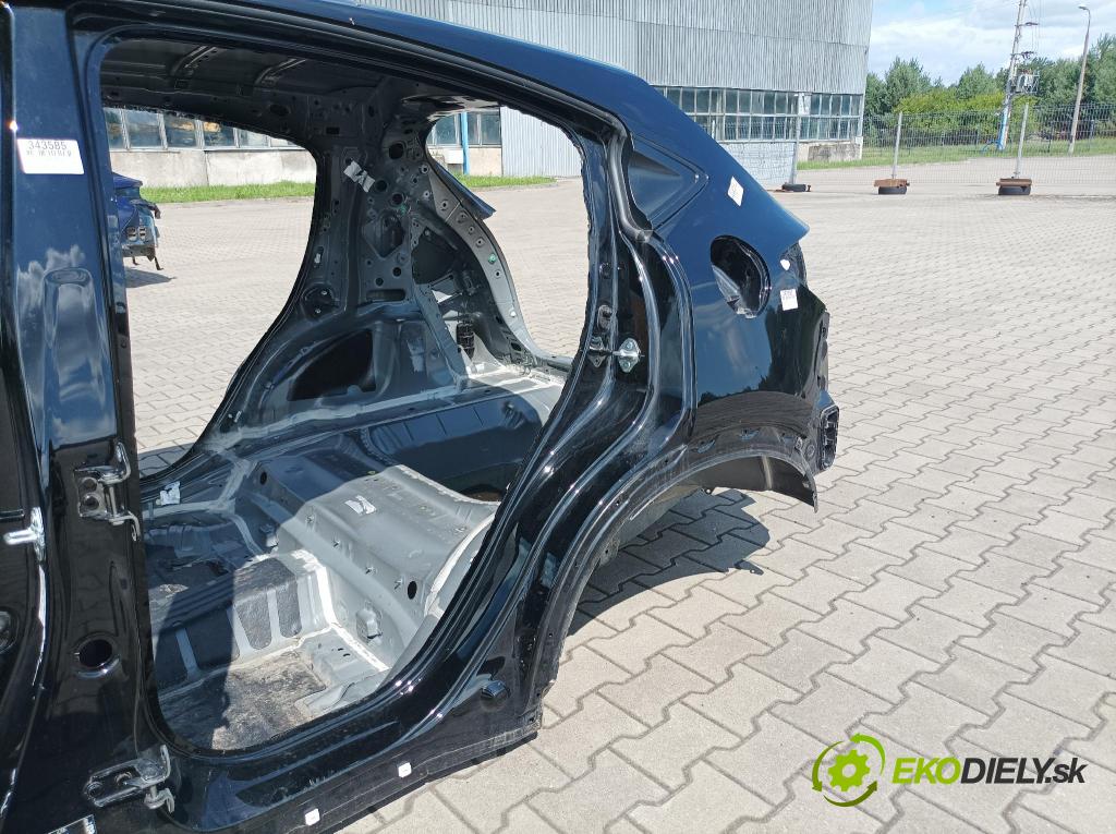 Honda Hr-v 2020 blatnik Zad: Levý: