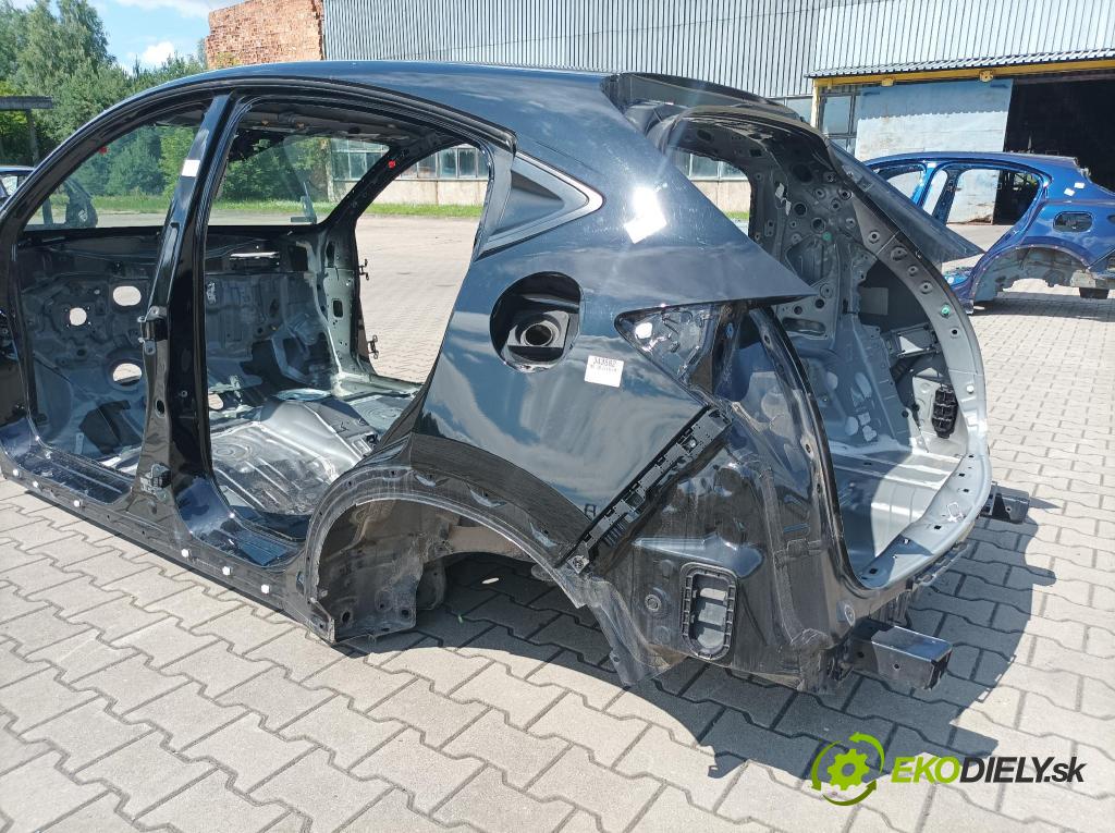 Honda Hr-v 2020 blatnik Zad: Levý: