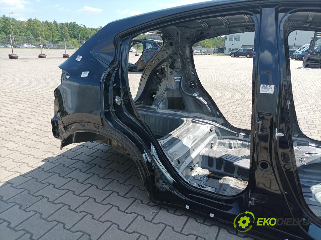 Honda Hr-v 2020 blatnik Zad: v pravo: