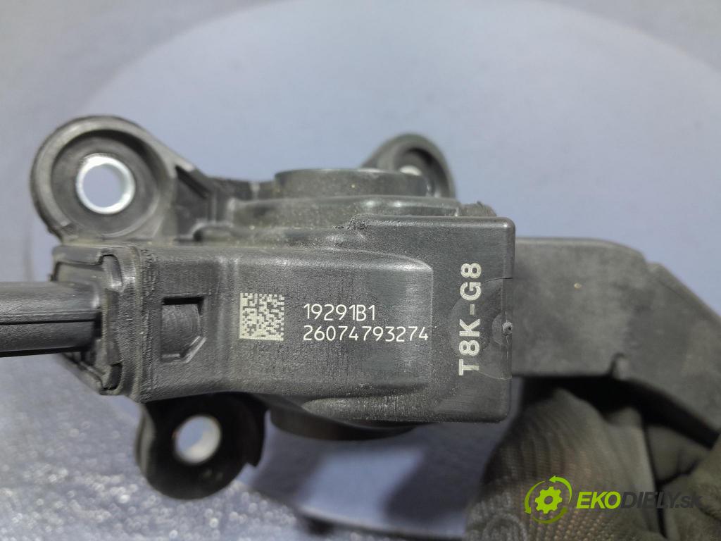Honda Hr-v 2020 pedal Plyn:
