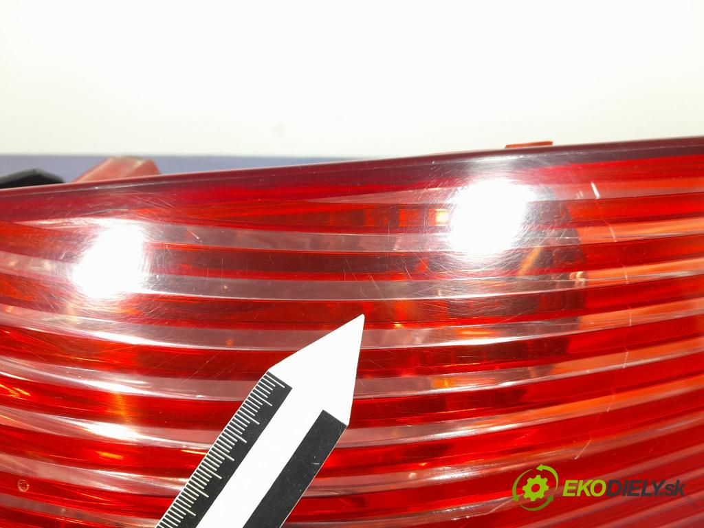 Peugeot 407 2005 svetlo / reflektor zad Prava: Vonkajsia: