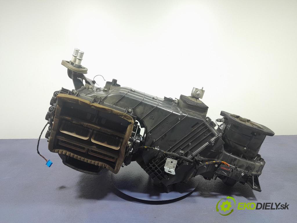 Audi Q7 2008 radiator 4L1820003R