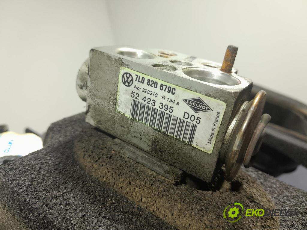 Audi Q7 2008 radiator 4L1820003R