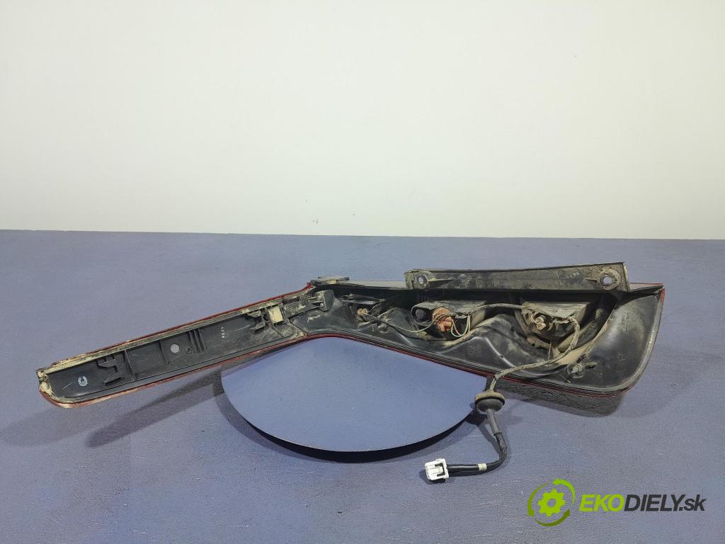 Nissan Note 2009 svetlo / reflektor zad Prava: Vonkajsia: