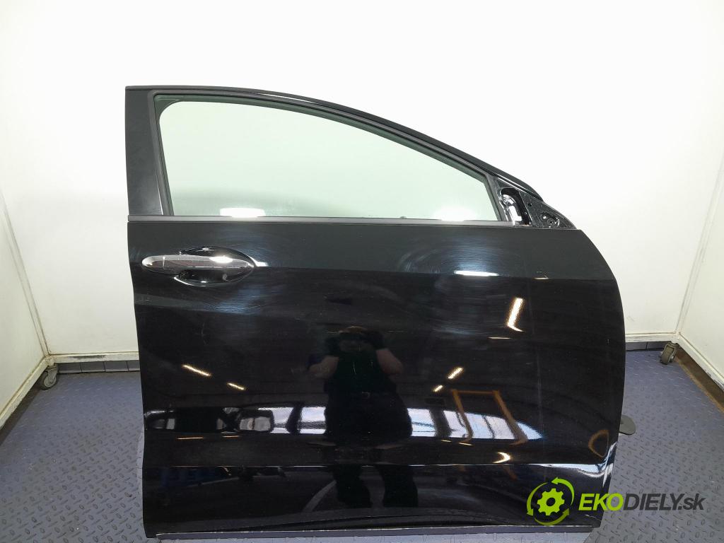 Honda Hr-v 2020 dvere Predné pravé
