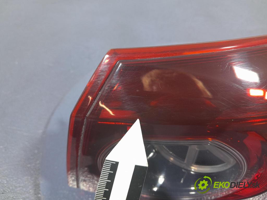 Mazda 3 2017 svetlo / reflektor zad Prava: Vonkajsia: