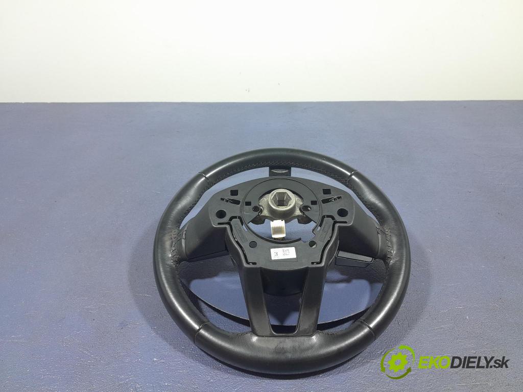 Mazda 3 2017 volant