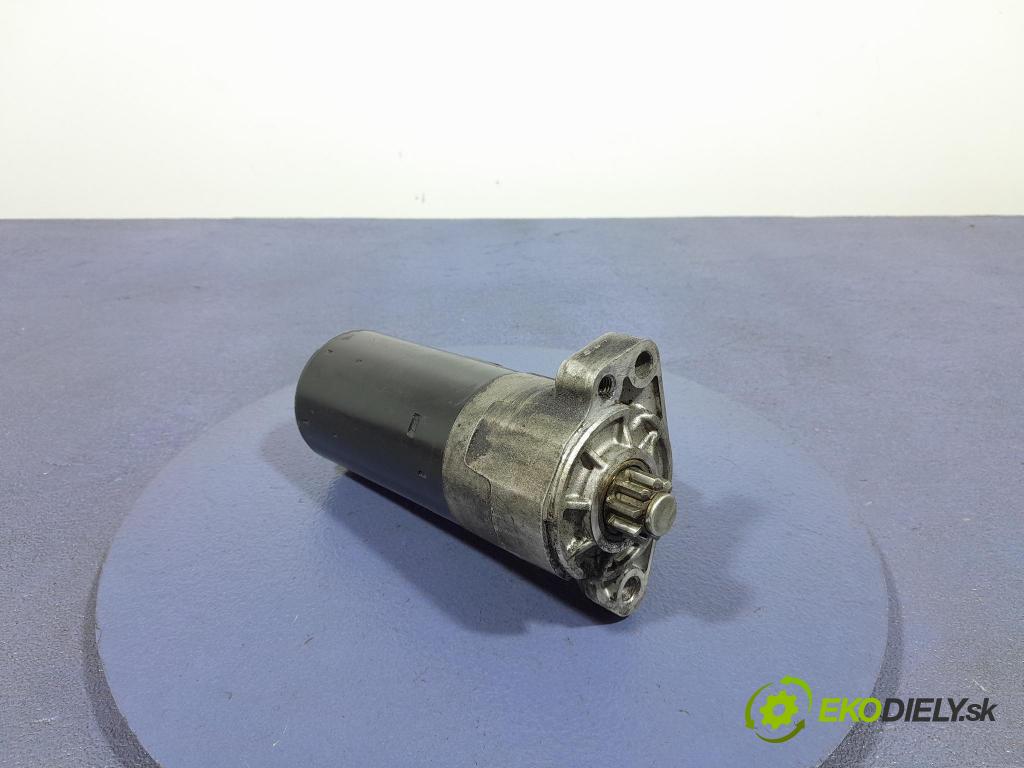 Audi Q7 2008 štartér 059911024H