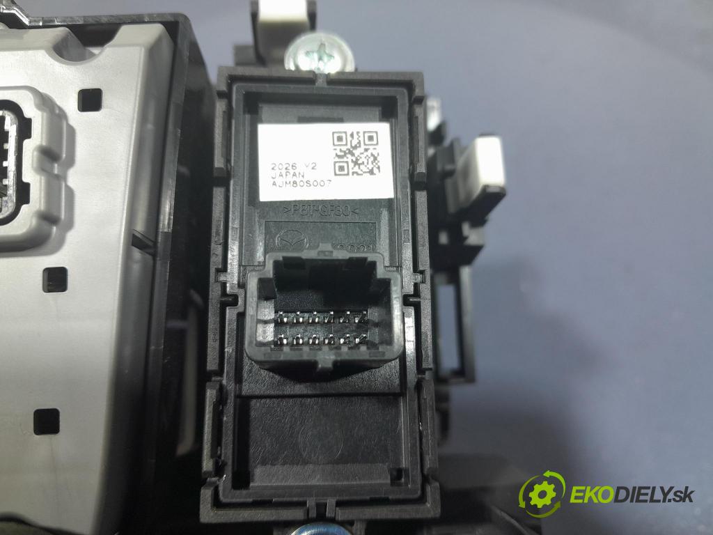 Mazda 3 2017 prepínač Rádio: Navigacia: GMJ666CM0A