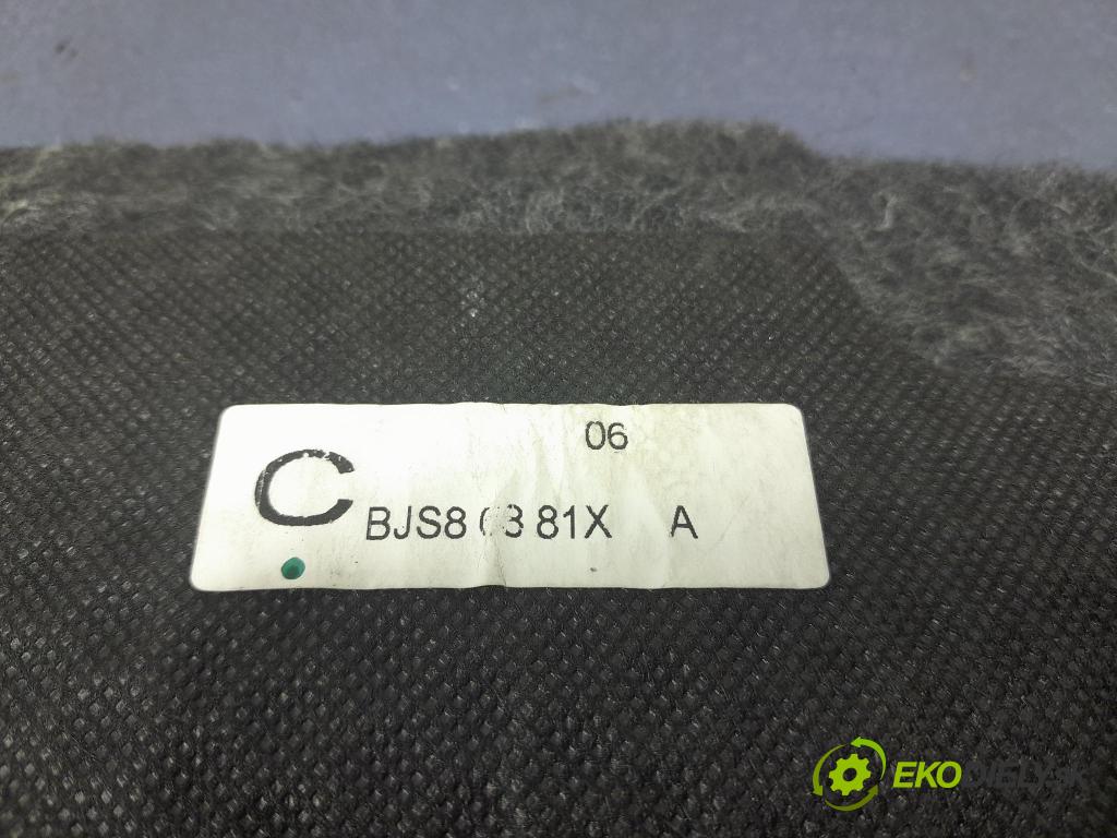 Mazda 3 2017 koberec do auta BJS8-6881X