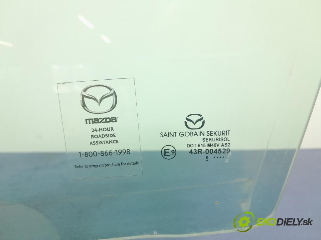 Mazda 3 2017 sklo dvere Predné ľavá