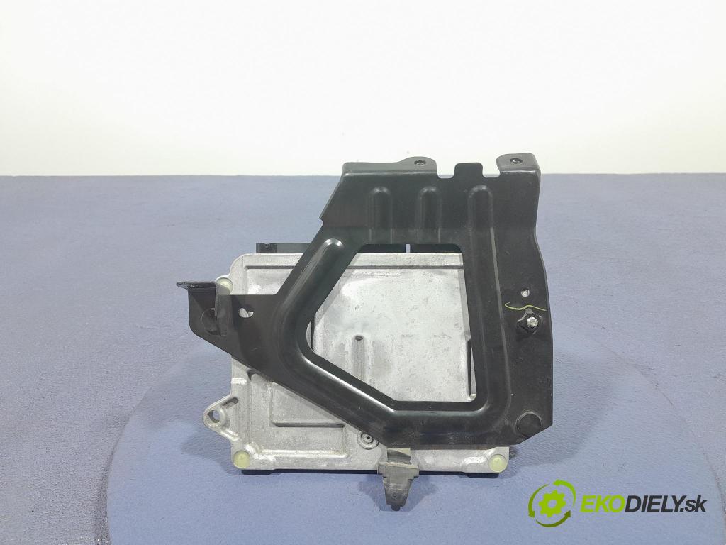 Mazda 3 2017 riadiaca jednotka Motor: PSAE18881