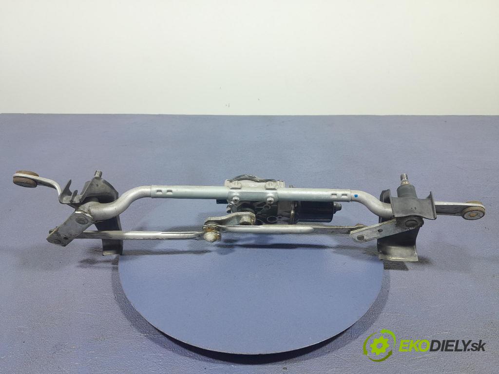 Mazda 3 2017 mechanizmus motor: Stierače: Predné BJS76737X