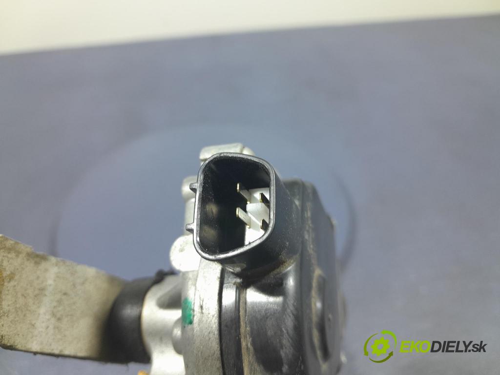 Mazda 3 2017 mechanismus motorek Stěrače: před BJS76737X