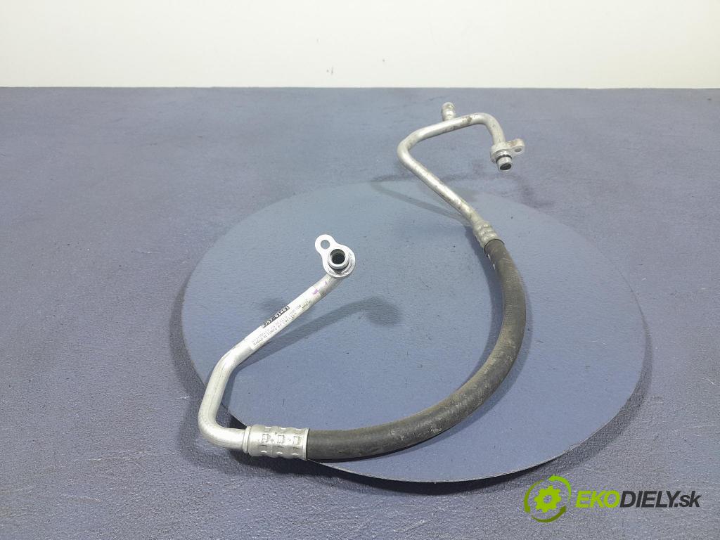 Mazda 3 2017 rúrka Klimatizácia: BJS7-61461