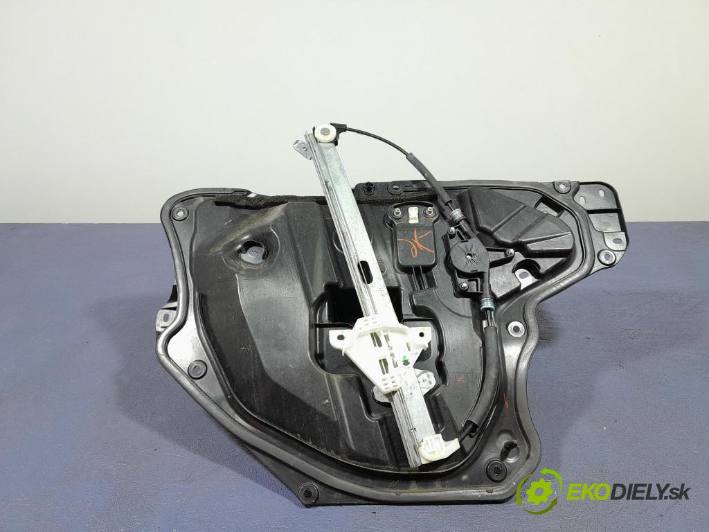 Mazda 3 2017 mechanizmus okna Okná: Predné v pravo: BJS75897X