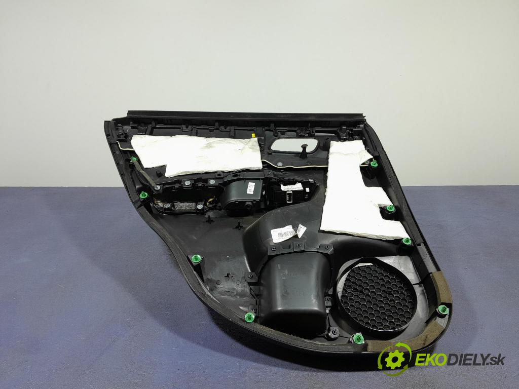 Honda Cr-v 2012 Čalounictví: dvere zad Prava:
