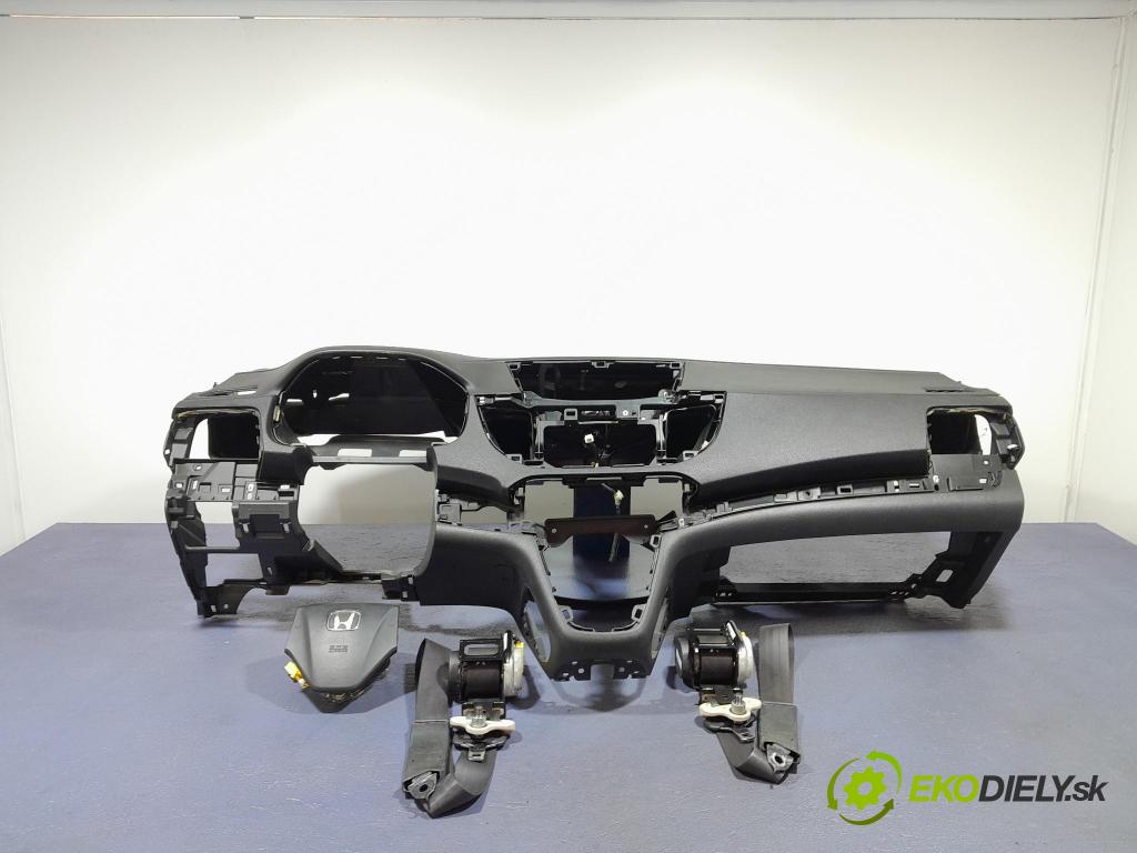 Honda Cr-v 2012 kokpit,pristrojová doska