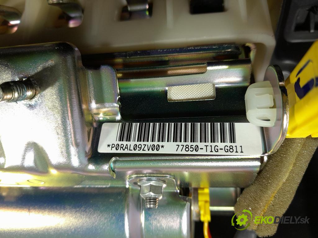 Honda Cr-v 2012 kokpit,pristrojová doska