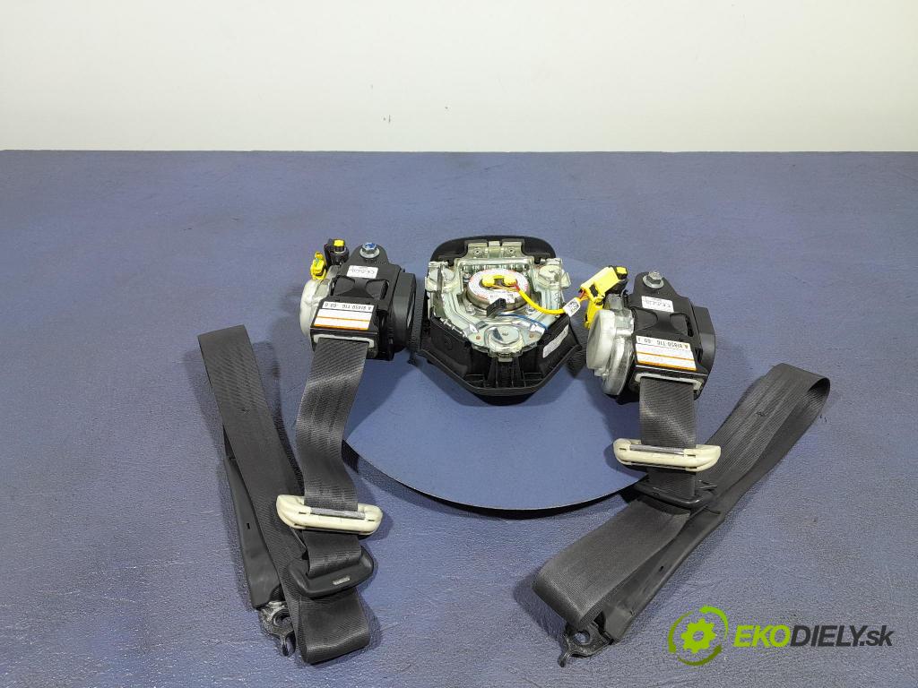 Honda Cr-v 2012 kokpit,pristrojová doska