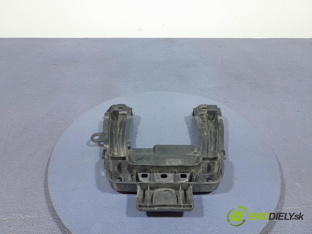 Honda Cr-v 2012 miežka / Gril: 71128-T1G-G000