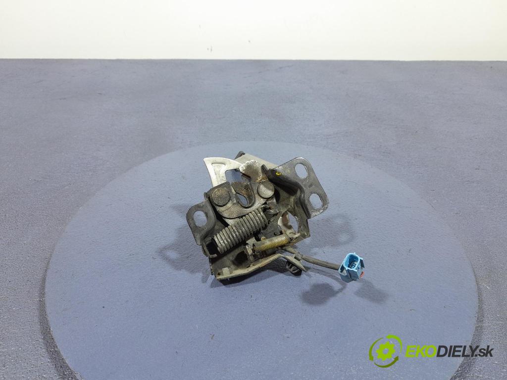 Honda Cr-v 2012 zámok masky: