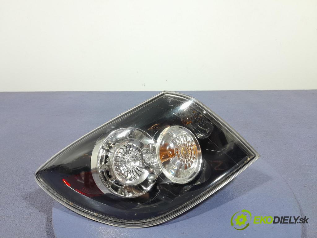 Mazda 3 2007 svetlo / reflektor zad ľavá Vonkajsia: P3805