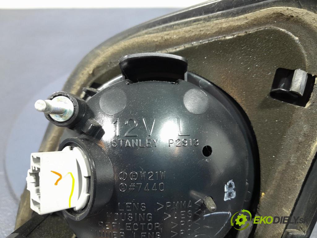 Mazda 3 2007 svetlo / reflektor zad ľavá Vnútri: P2913L