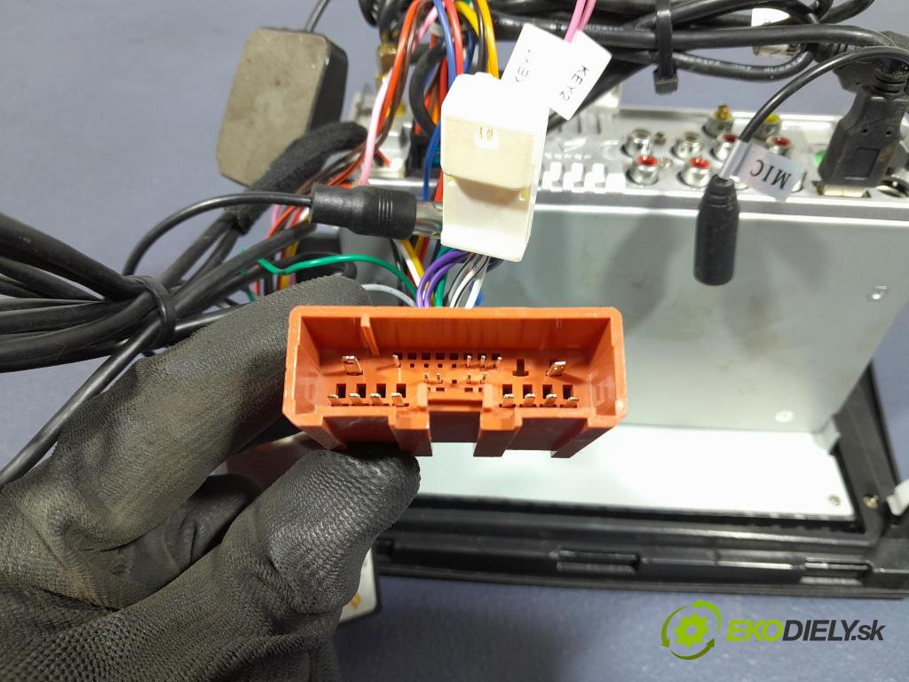 Mazda 3 2007 Radio I Navigace: 