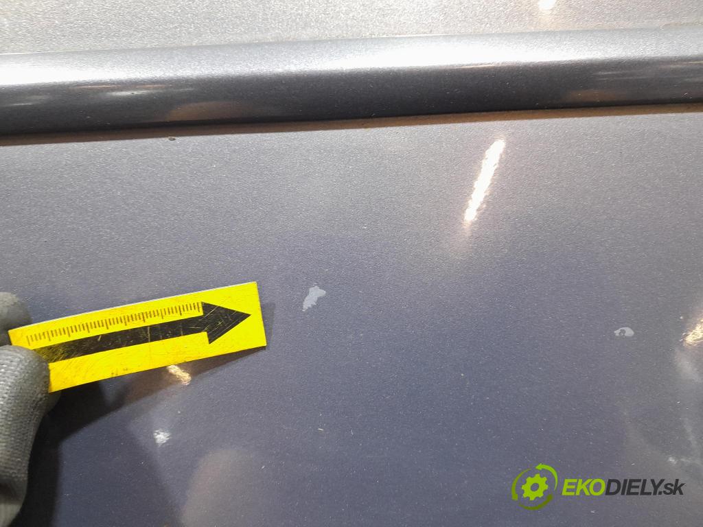 Mazda 3 2007 dvere Predné Vľavo: