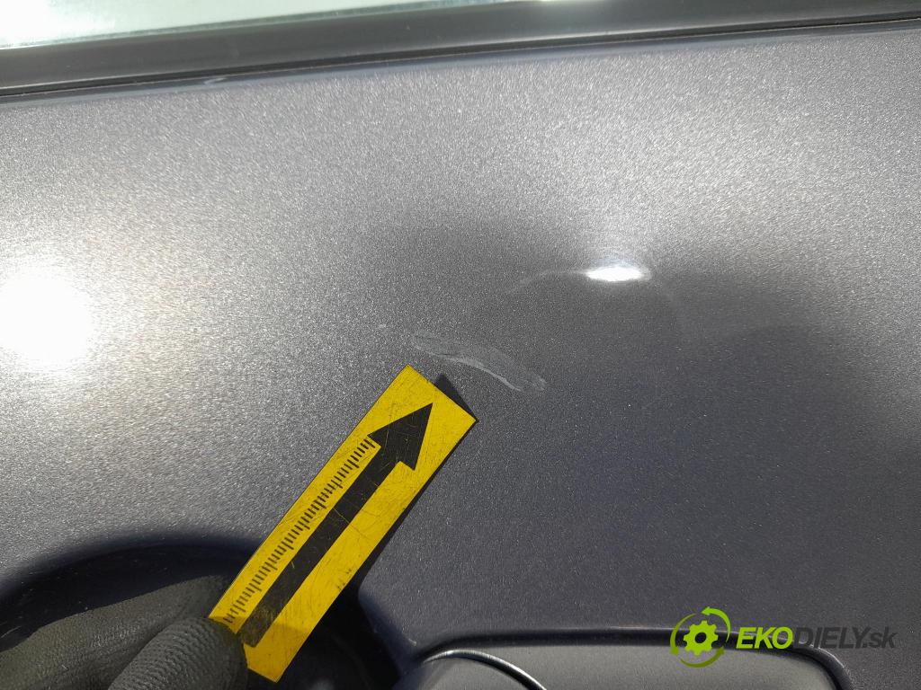 Mazda 3 2007 dvere Predné Vľavo:
