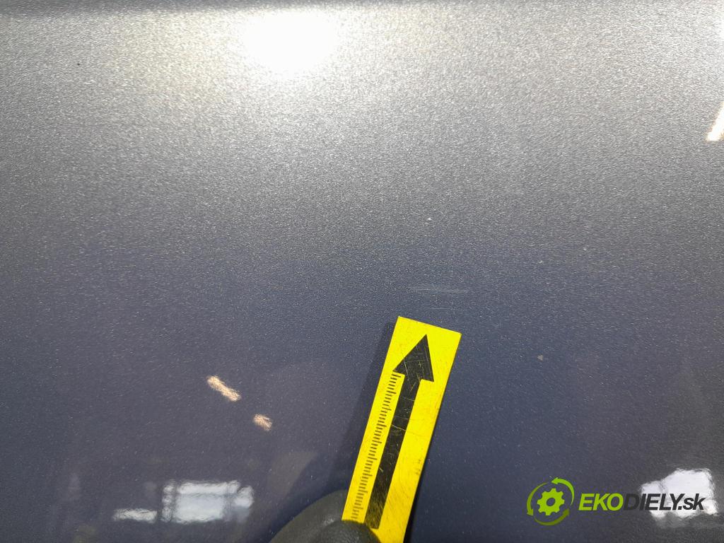 Mazda 3 2007 dvere Predné Vľavo:
