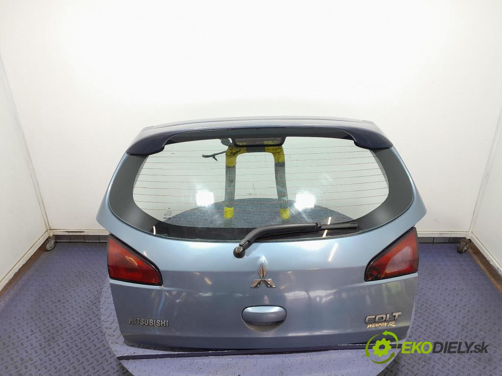 Mitsubishi Colt 2009 zadna dveře kufra: kufra: