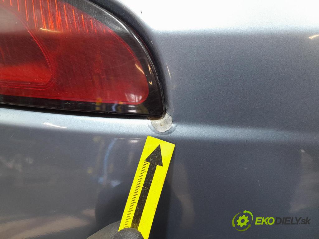 Mitsubishi Colt 2009 zadna dveře kufra: kufra: