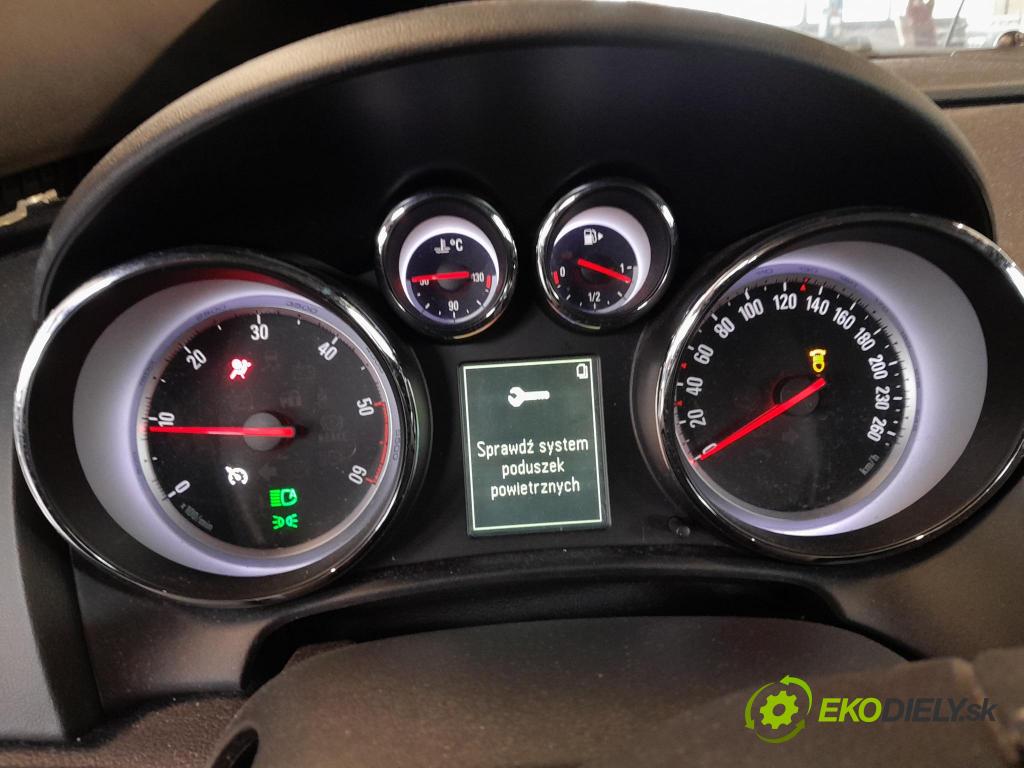 Opel Astra 2011 Přístrojová deska 13355679