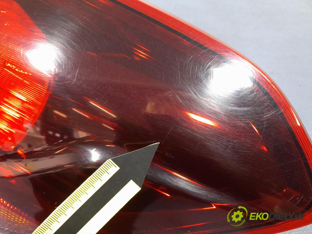 Opel Astra 2011 svetlo / reflektor zad Prava: Vonkajsia: 13314051