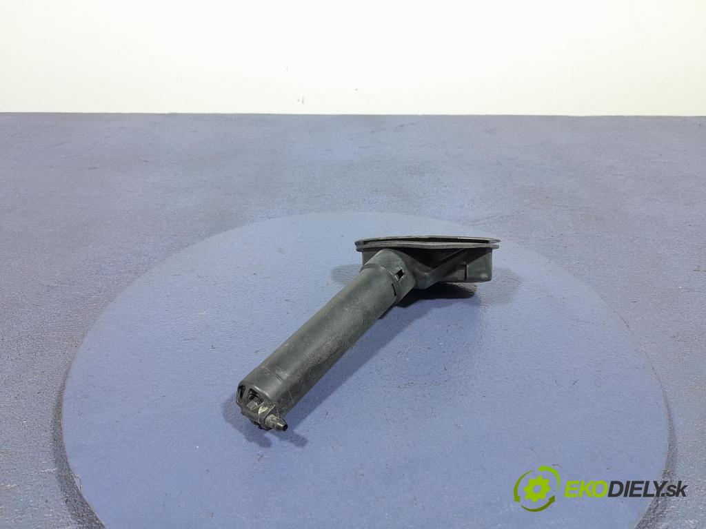 Opel Astra 2011 ostřikovač 13258408