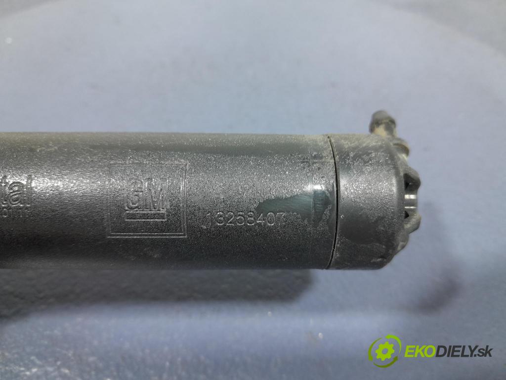 Opel Astra 2011 ostřikovač 13258407
