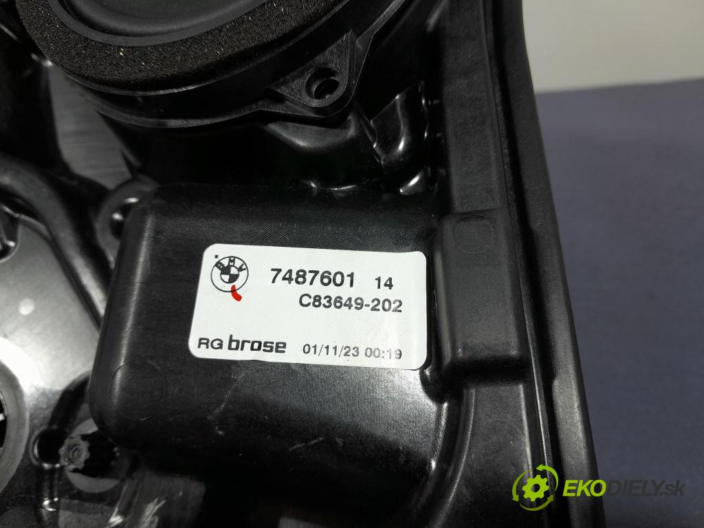 Bmw X3 2023 mechanismus stahování Sklenka: Zad: Levý: 7487601