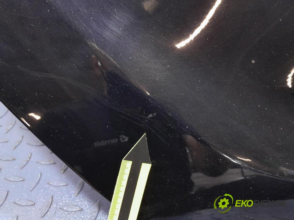 Opel Astra 2011 dveře Zad: prave
