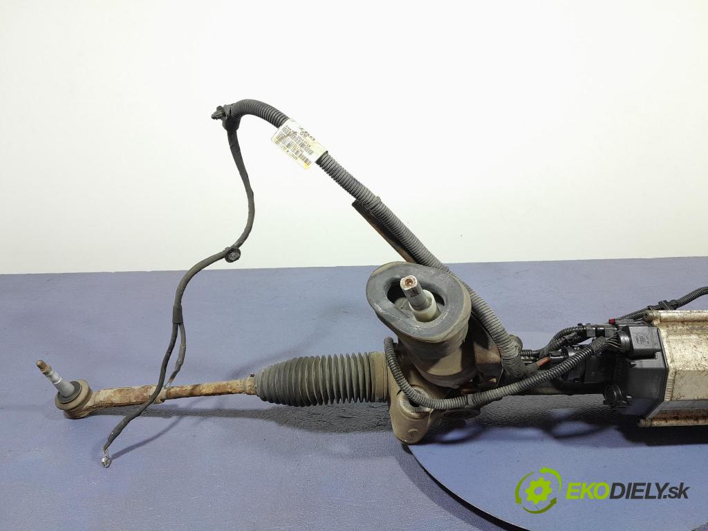 Opel Astra 2011 řízení volantu P13363853