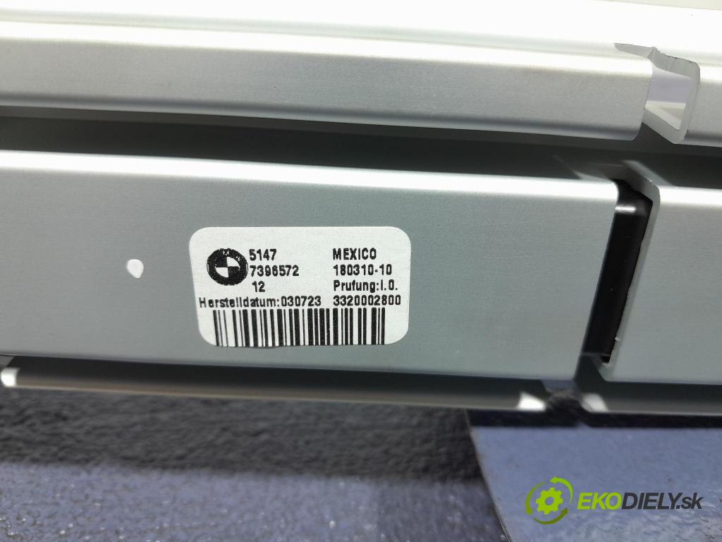 Bmw X3 2023 lišta kufra: 7396572