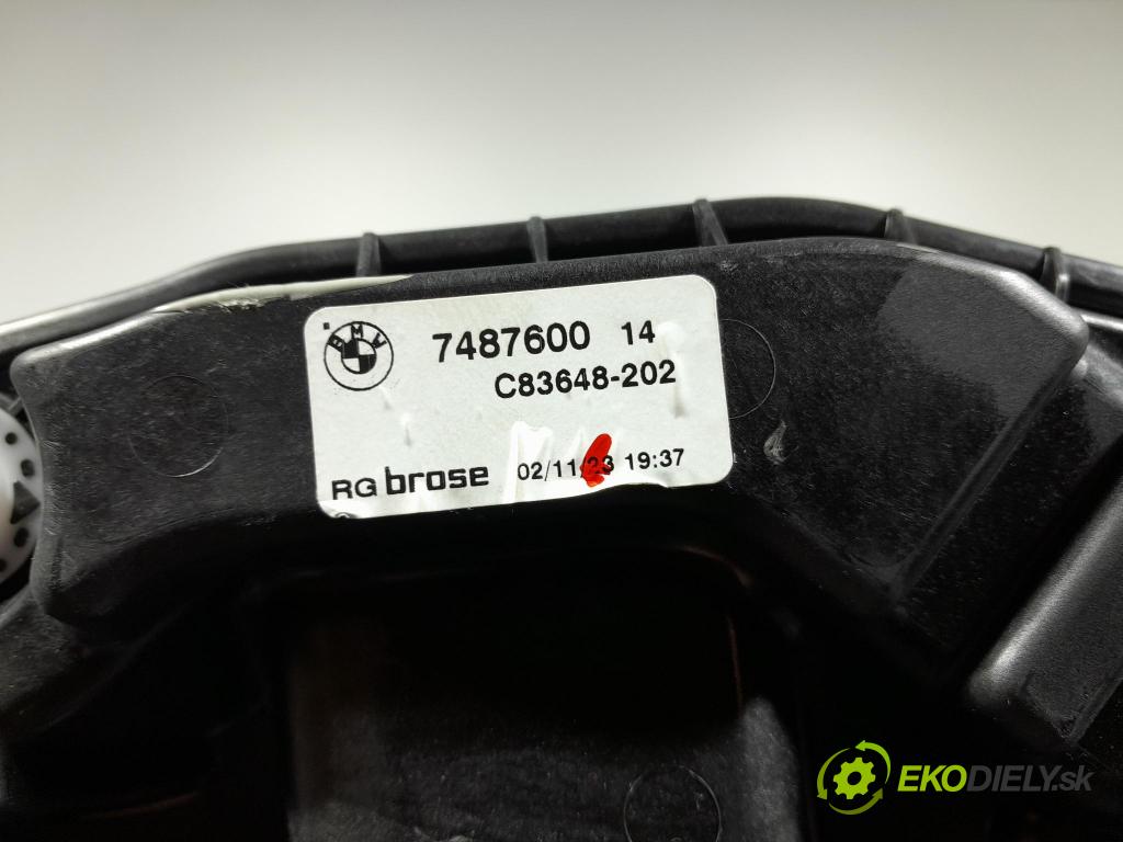 Bmw X3 2023 mechanismus stahování Sklenka: před v pravo: 7487600