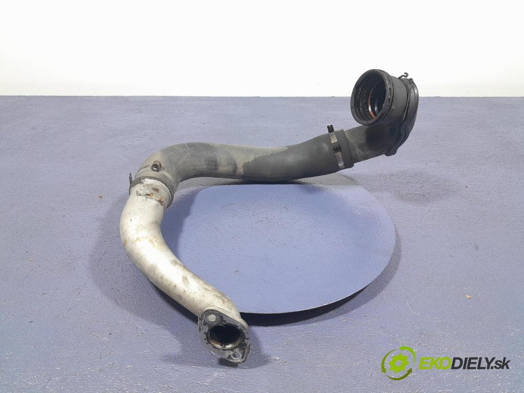 Opel Astra 2011 rúrka Vzduch: 13265274