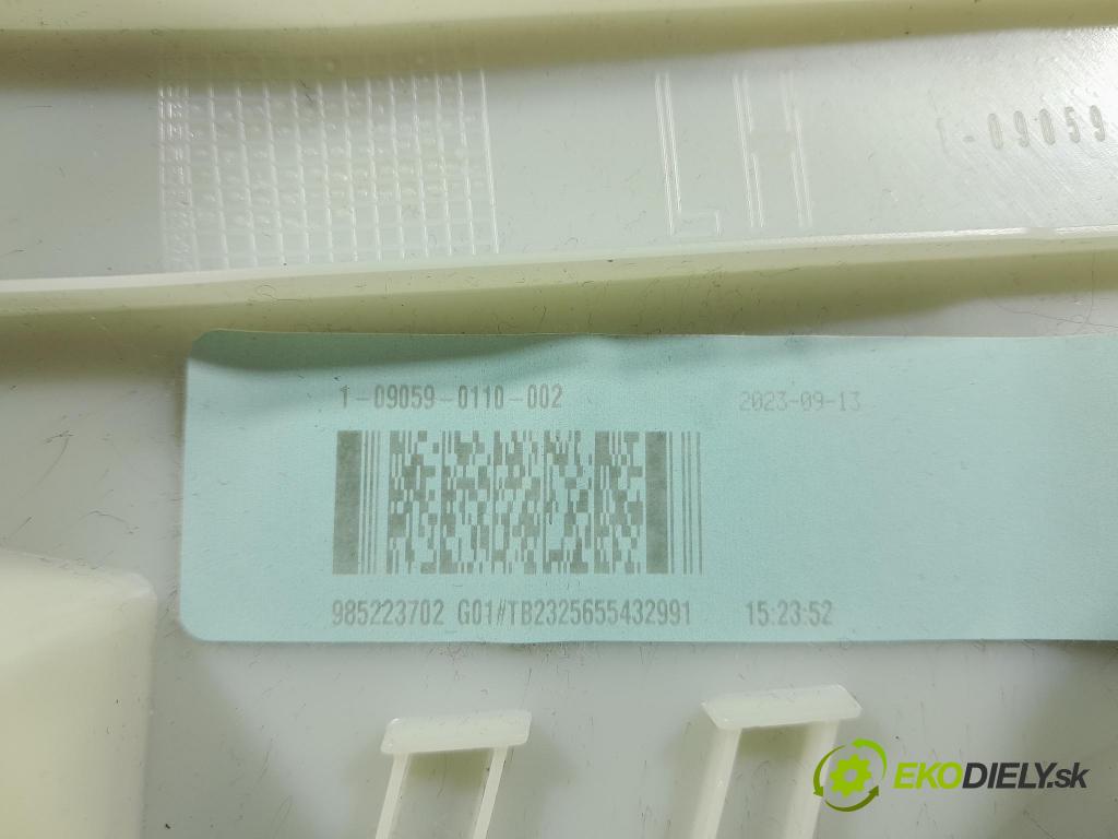 Bmw X3 2023 kryt Plast: Interiéry: 9852237